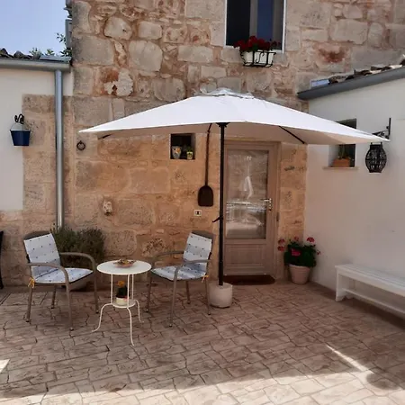 A Staccia בית כפרי *