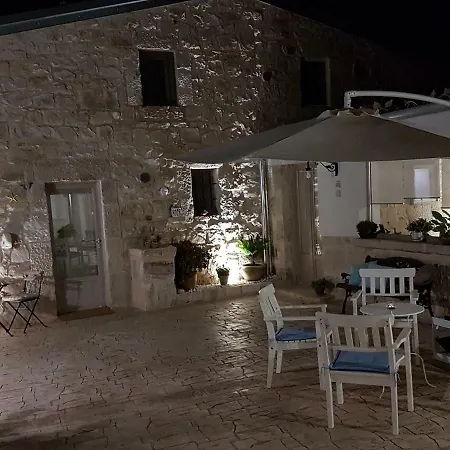 בית כפרי A Staccia